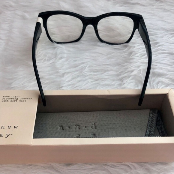A New Day Women's Angular Square Blue Light Filtering Glasses W/Soft Case - Blk - Picture 6 of 8